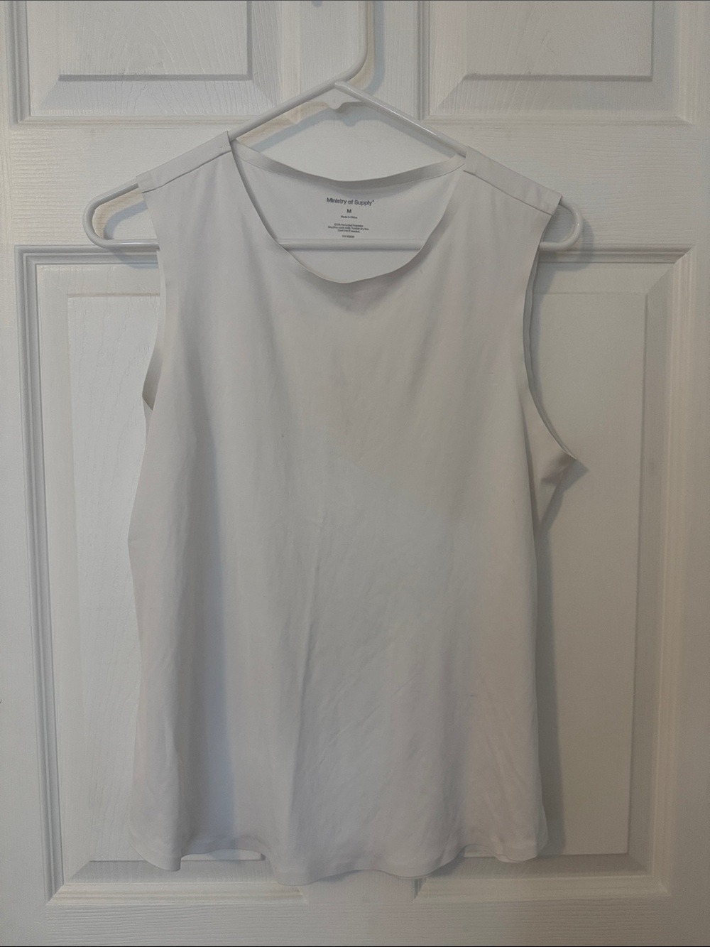 Ministry of Supply White Sleeveless Shell Top - Modern Crew Neck